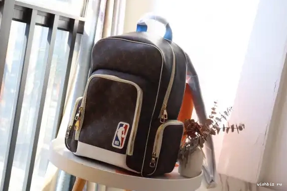 WIS VUITTON BACKPACK LVXNBA LOUIS 0704